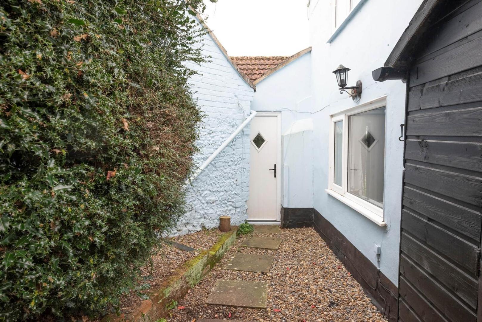 2 Lion Cottages, Knodishall Leiston Exterior photo